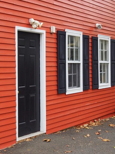 Cost of Red Vinyl Siding Installation in Red Oak