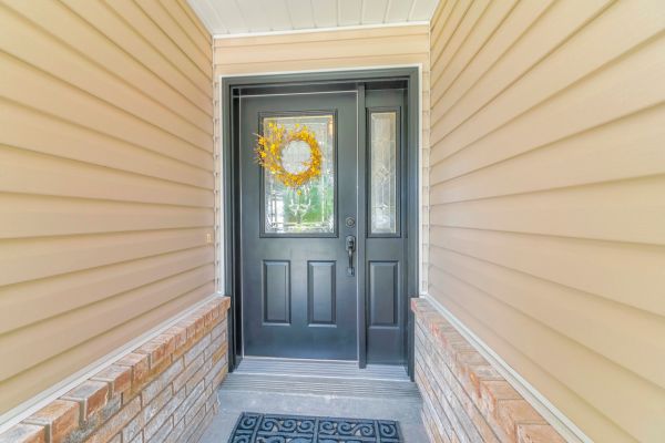 Siding Panel Repair in Red Oak