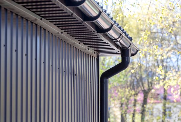 Sheet Metal Siding Repair in Red Oak