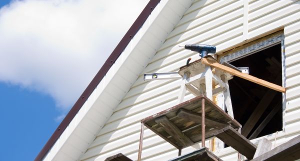 Horizontal Siding Installation in Red Oak